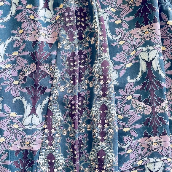 Small Xhilaration trapeze tank - Picture 5 of 5